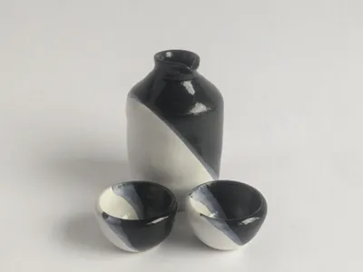 Serving Bottle Set